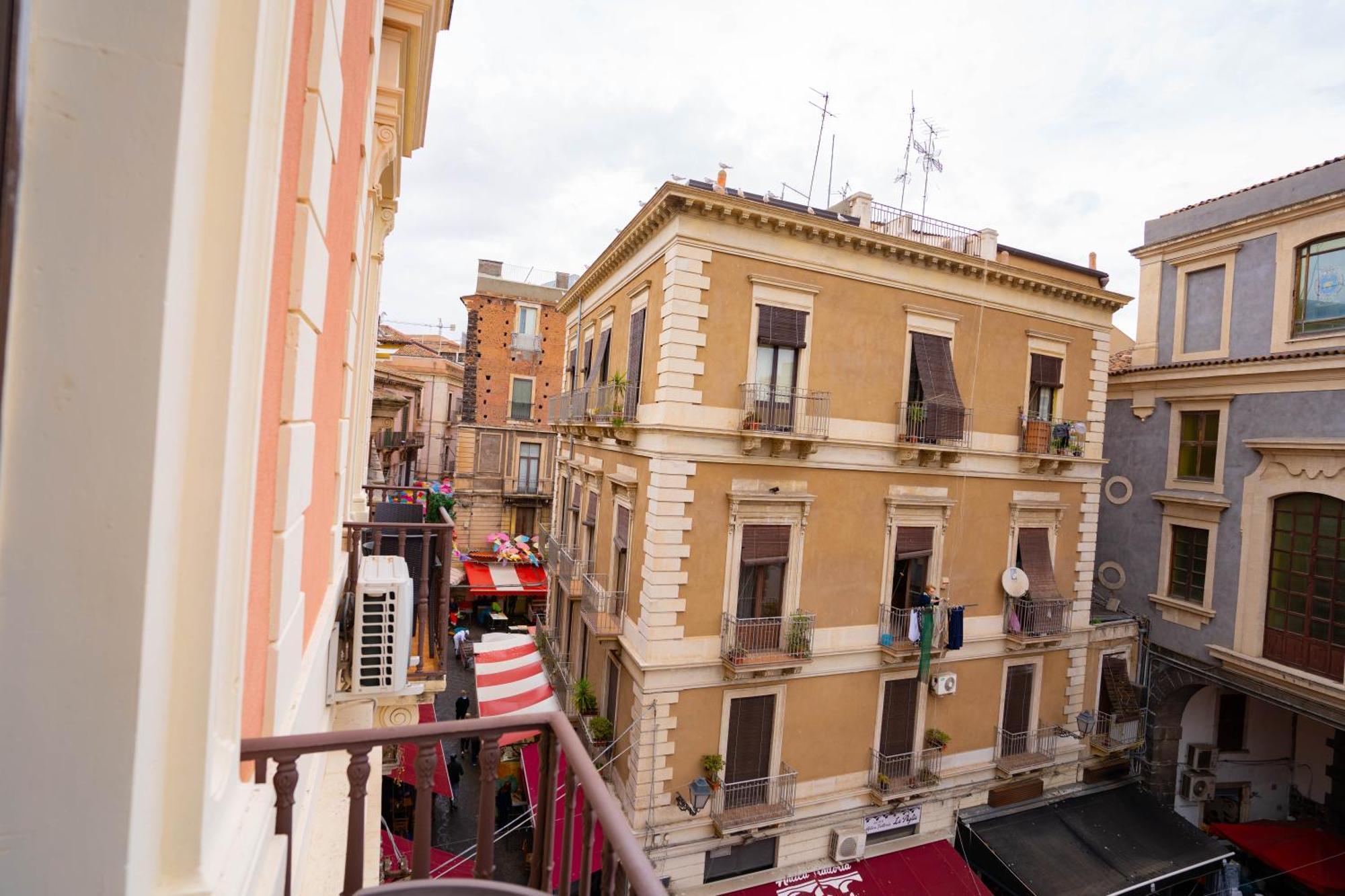 Sicily In Home Centro Catania Pescheria Exterior foto