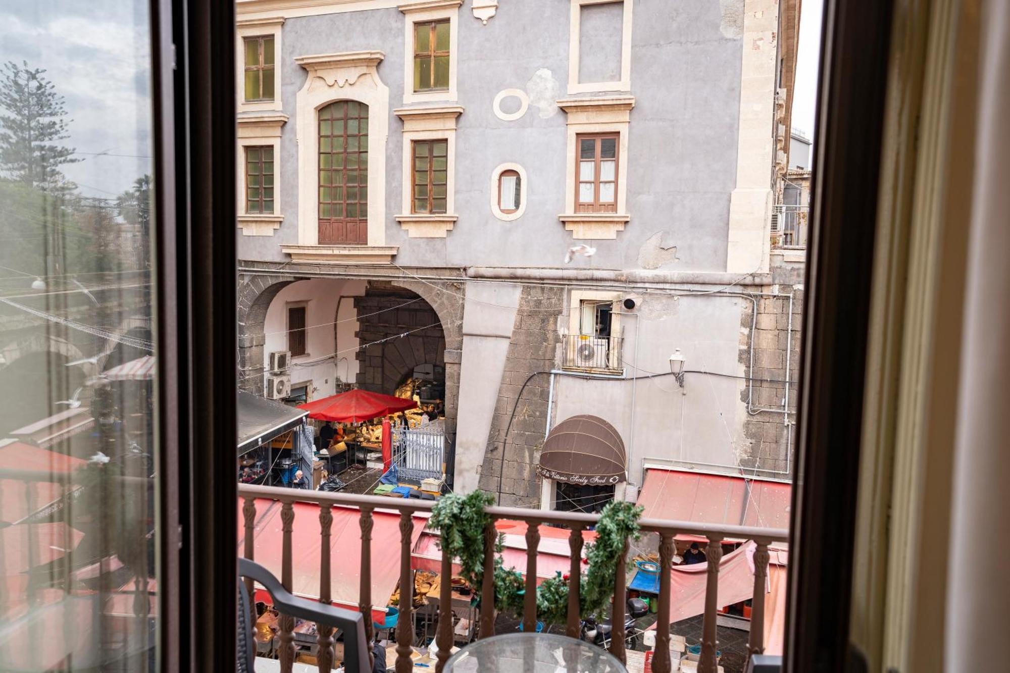 Sicily In Home Centro Catania Pescheria Exterior foto